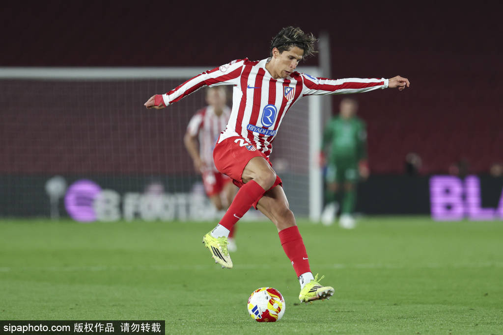 拉菲尼亚伤缺,拉什福德迎来重生机会:3000万买断的关键时刻